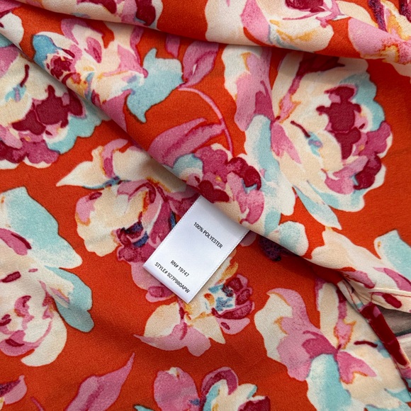 Pioneer Woman Peasant Top - Picture 9 of 11